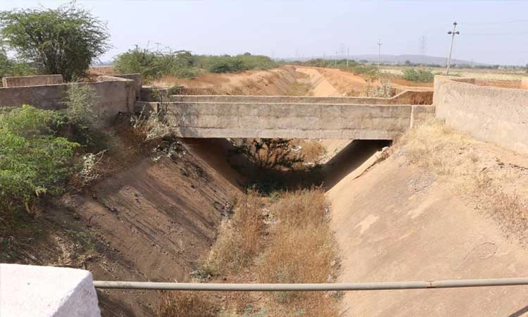 ನೀರಿಲ್ಲದ ಕಾಲುವೆಗೆ ಬರಲಿದೆ ಆಲಮಟ್ಟಿ ಹಿನ್ನೀರು!