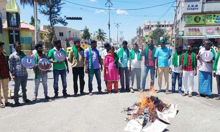 ಬಜೆಟ್‌ನಲ್ಲಿ ಕೋಲಾರ ನಿರ್ಲಕ್ಷ್ಯಕ್ಕೆ ಆಕ್ರೋಶ