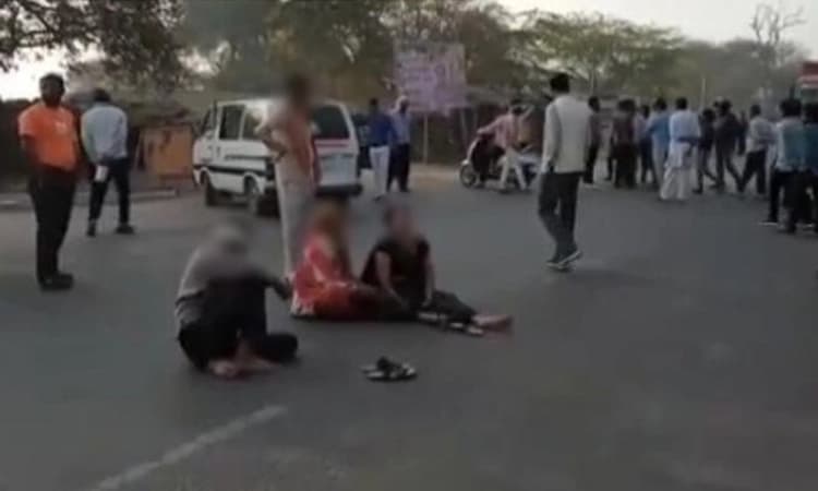 ಸಾಮೂಹಿಕ ಅತ್ಯಾಚಾರ ಪ್ರಕರಣ ದೂರು ದಾಖಲಿಸಿದ ಬಾಲಕಿ ತಂದೆ ರಸ್ತೆ ಅಪಘಾತದಲ್ಲಿ ಸಾವು