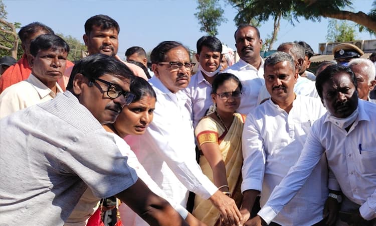 2.75 ಕೋಟಿ ರೂ.ವೆಚ್ಚದ ವಿವಿಧ ಕಾಮಗಾರಿಗೆ ಗುದ್ದಲಿ ಪೂಜೆ