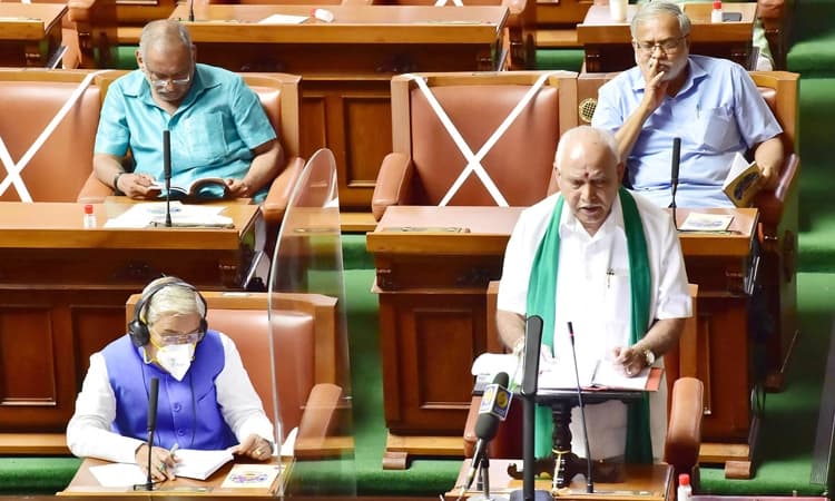 ಆರ್ಥಿಕ ಚೇತರಿಕೆ ಜತೆ ಅಭಿವೃದ್ಧಿ ಮೂಲಮಂತ್ರ: ಸಾಲದ ಮೂಲಕ ಆರ್ಥಿಕ ಸಂಕಷ್ಟ ನಿರ್ವಹಣೆ ಪ್ರಯತ್ನ