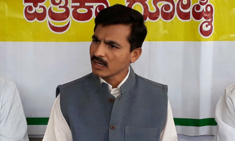 ನನ್ನ ಬಳಿ ಯಾವುದೇ ಗಣ್ಯರ ಲೈಂಗಿಕ ಹಗರಣದ ಸಿಡಿ ಇಲ್ಲ: ಮುಲಾಲಿ