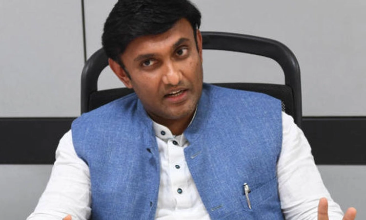 ನಾವಷ್ಟೇ ಅಲ್ಲಾ, ಇನ್ನೂ ಐದಾರು ಮಂದಿ ನ್ಯಾಯಾಲಯಕ್ಕೆ ಹೋಗುತ್ತಾರೆ: ಸಚಿವ ಸುಧಾಕರ್