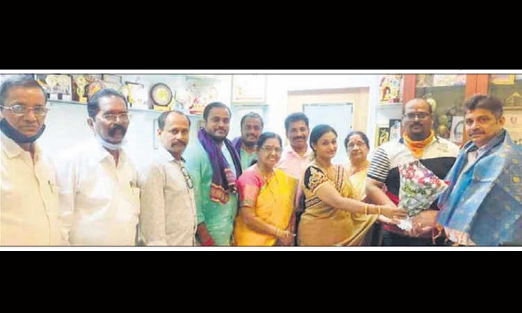 ಬಪ್ಪನಾಡು ಫ್ರೆಂಡ್ಸ್‌ನಿಂದ ಬಿಲ್ಲವರ ಅಸೋಸಿಯೇಶನ್‌ ಅಧ್ಯಕ್ಷರಿಗೆ ಸಮ್ಮಾನ