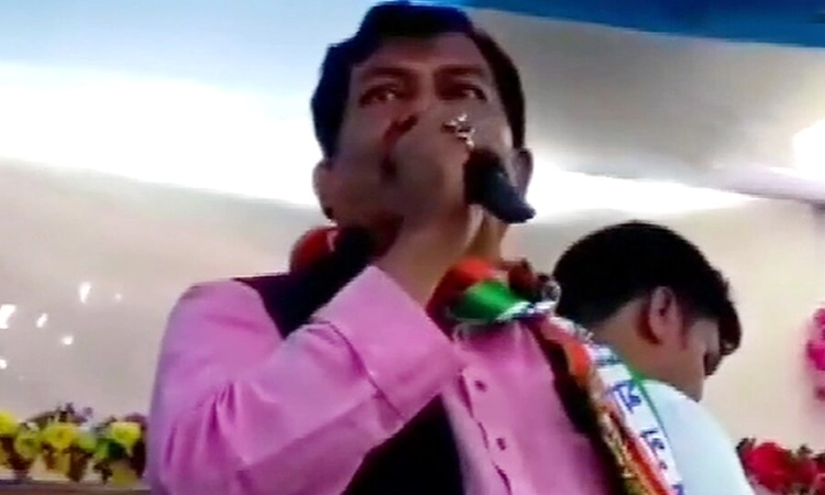 ಮತ ಹಾಕದವರನ್ನು ಮುಂದೆ ನೋಡಿಕೊಳ್ಳುತ್ತೇವೆ : ಟಿಎಂಸಿ ನಾಯಕನ ಬೆದರಿಕೆ..!