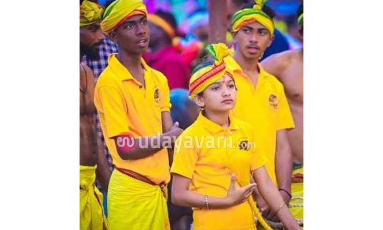 ಕಂಬಳ ಕರೆಗೆ ಇಳಿದ ಬಾಲಕಿ : ಆರನೇ ತರಗತಿ ವಿದ್ಯಾರ್ಥಿನಿ ಚೈತ್ರಾಳ ಚಿತ್ತ ಕಂಬಳದತ್ತ!