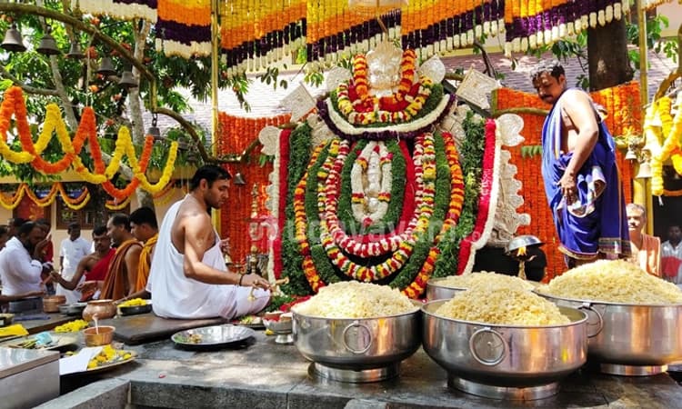 ಸೌತಡ್ಕ ಶ್ರೀ ಮಹಾಗಣಪತಿ ಕ್ಷೇತ್ರ : ಗಣಪತಿಹೋಮ, ಮೂಡಪ್ಪ ಸೇವೆ