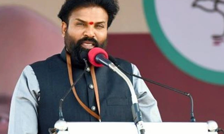 ಸಿಎಂ ಗಾದಿಗೆ ಕಾಂಗ್ರೆಸ್‌ನಲ್ಲಿ ಮ್ಯೂಸಿಕಲ್‌ ಚೇರ್‌ ಆಟ