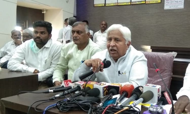 ತಾಪಂ-ಜಿಪಂ ಚುನಾವಣೆ ಮುಂದೂಡಿಕೆ ಸರಿಯಲ್ಲ