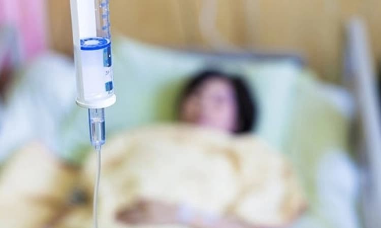 ಅರೆಪ್ರಜ್ಞಾವಸ್ಥೆಯಲ್ಲಿದ್ದ ಮಹಿಳೆ ಆಸ್ಪತ್ರೆಗೆ