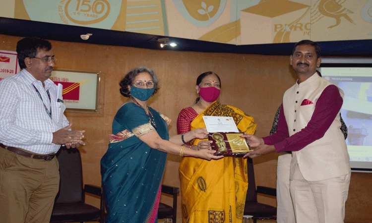 ಮಹಾದೇವಗೆ ಉತ್ತಮ ಅಭಿವೃದ್ಧಿ ಅಧಿಕಾರಿ ಪ್ರಶಸ್ತಿ