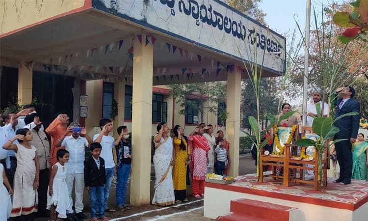 ಎಲ್ಲರೂ ಸಂವಿಧಾನ ಅರಿತುಕೊಳ್ಳಬೇಕು