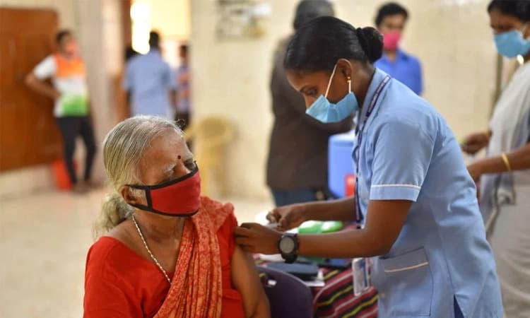 Vaccines: ವಯಸ್ಕರಿಗೆ ಲಸಿಕೆಗಳು