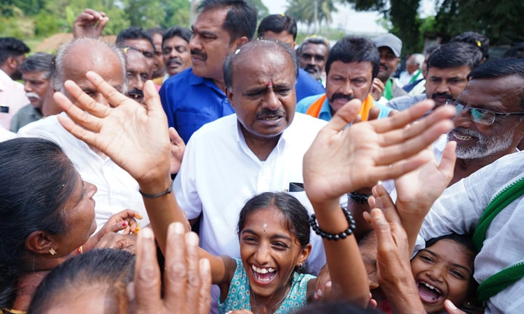 Congress Guarantee: ಗ್ಯಾರಂಟಿಗಳ ಹಂತ, ಹಂತವಾಗಿ ನಿಲ್ಲಿಸಲು ಡಿಸಿಎಂ ಪೀಠಿಕೆ: ಎಚ್‌ಡಿಕೆ