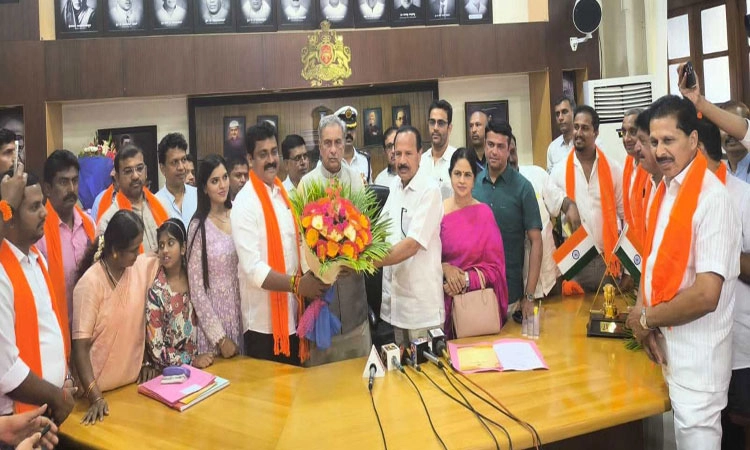 Council By Election: ಪರಿಷತ್‌ ಸದಸ್ಯರಾಗಿ ಕಿಶೋರ್‌ ಕುಮಾರ್‌ ಪ್ರಮಾಣ ವಚನ ಸ್ವೀಕಾರ