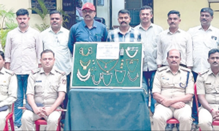 ಬ್ಯಾಡಗಿ: ಬಳ್ಳಾರಿಯ ಇಬ್ಬರು ಕುಖ್ಯಾತ ಮನೆಗಳ್ಳರ ಬಂಧನ