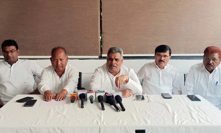 ಮಹಾರಾಷ್ಟ ಚುನಾವಣೆ ಕಾರಣಕ್ಕೆ ಬಿಜೆಪಿಯಿಂದ ಗೊಂದಲ ಸೃಷ್ಟಿ: ಕಾಂಗ್ರೆಸ್ ನಾಯಕರ ತಿರುಗೇಟು