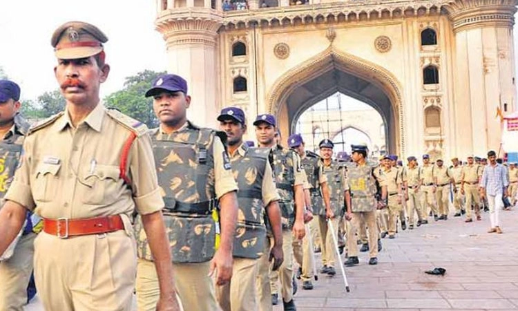 Police Imposed: ಹೈದರಾಬಾದ್‌ನಲ್ಲಿ ಒಂದು ತಿಂಗಳು ನಿಷೇಧಾಜ್ಞೆ ಜಾರಿ!
