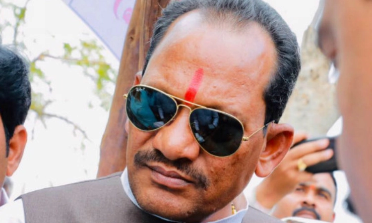 ರಾಜ್ಯದಲ್ಲಿ ಕೋಳಿ, ಮೊಟ್ಟೆ ಮಾರಾಟಕ್ಕೆ ನಿರ್ಬಂಧವಿಲ್ಲ, ಎಚ್ಚರ ಅಗತ್ಯ : ಪ್ರಭು ಚೌವ್ಹಾಣ್‌