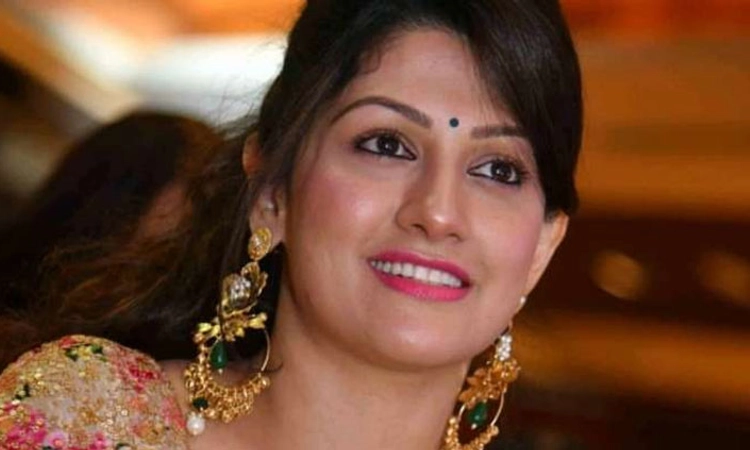 ನಟಿ ರಾಧಿಕಾಗೆ ಸಿಸಿಬಿ ನೋಟಿಸ್‌