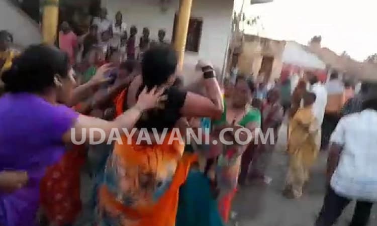 ಬೆಳಗಾವಿ: ಗೆದ್ದ-ಸೋತ ಅಭ್ಯರ್ಥಿಗಳ ನೂರಾರು ಬೆಂಬಲಿಗರ ಮಧ್ಯೆ ಹೊಡೆದಾಟ, ವಿಡಿಯೋ ವೈರಲ್