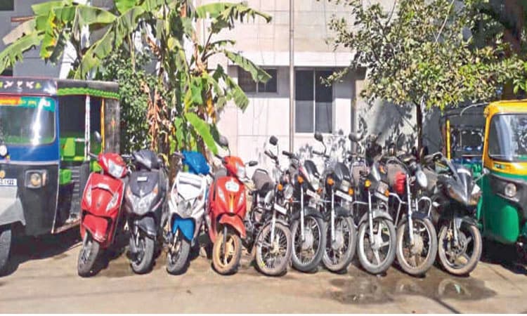 ವಾಹನ ಕಳ್ಳ ಸೆರೆ: 11 ಬೈಕ್‌, 2 ಆಟೋ ಜಪ್ತಿ