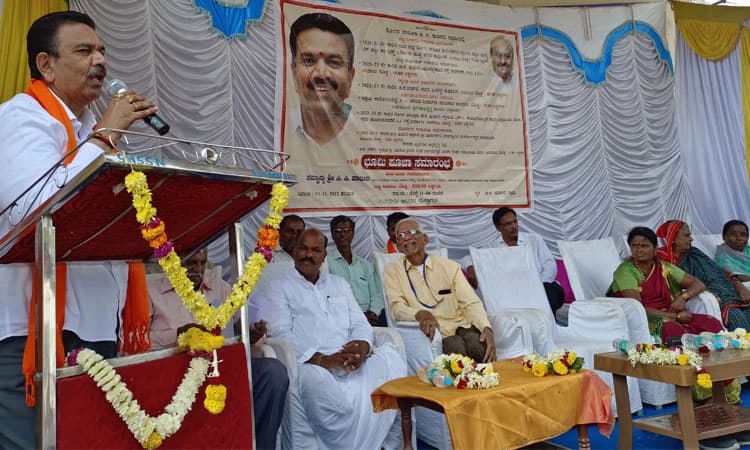 ಜನಸೇವೆಯೇ ಜನಪ್ರತಿನಿಧಿಗಳ ಆದ್ಯತೆಯಾಗಲಿ