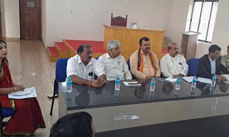 ಟೋಲ್‌ ಸಂಗ್ರಹ ವಿವಾದ: ದಿಲ್ಲಿಯಲ್ಲೇ ಪರಿಹಾರ ಆಗಲಿ: ಜನಪ್ರತಿನಿಧಿಗಳ ಒಕ್ಕೊರಲ ಆಗ್ರಹ