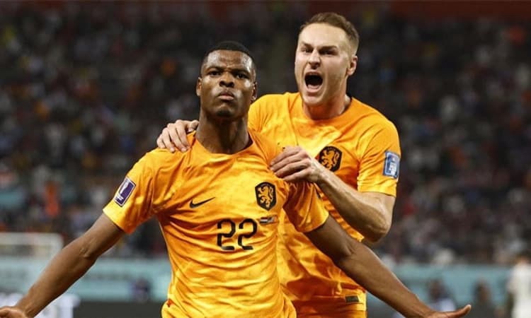ಫಿಫಾ ವಿಶ್ವಕಪ್‌: ನೆದರ್ಲೆಂಡ್ಸ್‌ ಕ್ವಾರ್ಟರ್‌ ಫೈನಲ್‌ಗೆ
