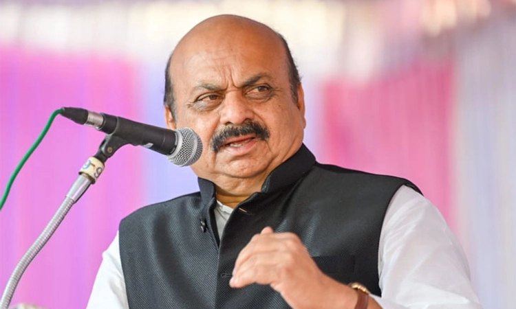ಹಿರಿಯ ವಕೀಲ ಫಾಲಿ ಎಸ್.ನಾರಿಮನ್ ಭೇಟಿಯಾದ ಸಿಎಂ ಬೊಮ್ಮಾಯಿ