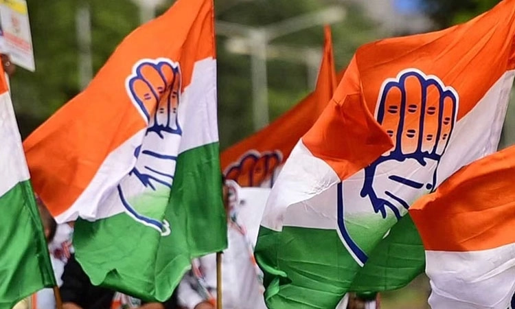 ಟಿಕೆಟ್‌ ಬಿಟ್ಟುಕೊಡಲು 30 ಕೋಟಿ ಆಮಿಷ