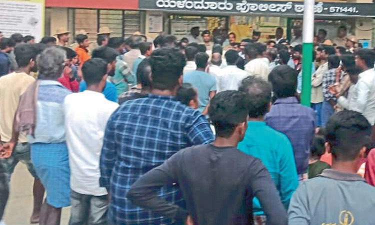 ಪ್ರೇಮ ಪ್ರಕರಣ: ಪೊಲೀಸ್‌ ಜೀಪ್‌ನಿಂದ ಹಾರಿ ವ್ಯಕ್ತಿ ಸಾವು