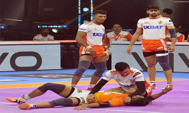 ಪ್ರೊ ಕಬಡ್ಡಿ ಪಂದ್ಯ: ಪುನೇರಿ ಪಲ್ಟಾನ್ಸ್‌ಗೆ ಅಚ್ಚರಿಯ ಸೋಲು