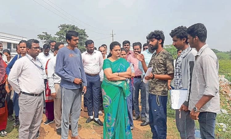 ಕೆರೆಗಳಿಗೆ ತ್ಯಾಜ್ಯ ನೀರು ಹರಿಸದಂತೆ ಎಚ್ಚರವಹಿಸಿ