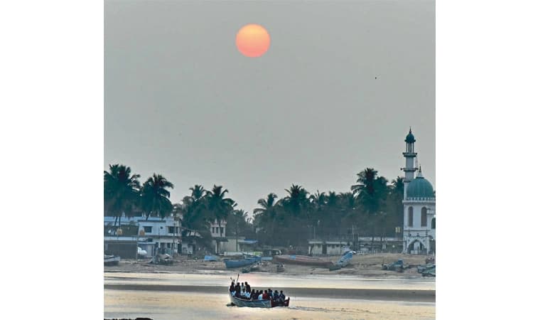 ಕಡವು ಸುಗಮ ಸಂಚಾರಕ್ಕೆ ಕಸ್ಬ ಬೆಂಗ್ರೆಯಲ್ಲಿ ʼಡ್ರೆಜ್ಜಿಂಗ್‌ʼ