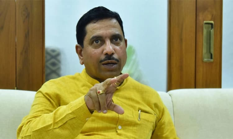 ಒಂದಿಂಚು ಭೂಮಿಯೂ ಮಹಾರಾಷ್ಟ್ರಕ್ಕೆ ಹೋಗದು: ಜೋಷಿ