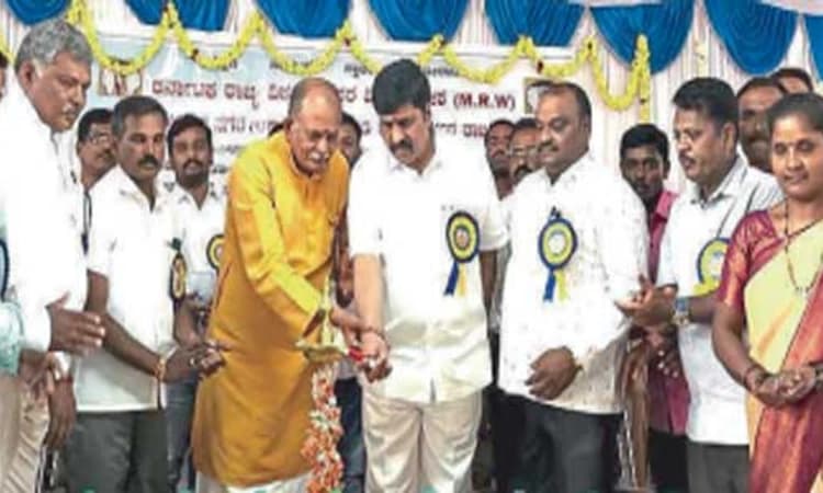 ಸರ್ಕಾರಿ ಸೌಲಭ್ಯ ಪಡೆದು ಮುಖ್ಯವಾಹಿನಿಗೆ ಬನ್ನಿ