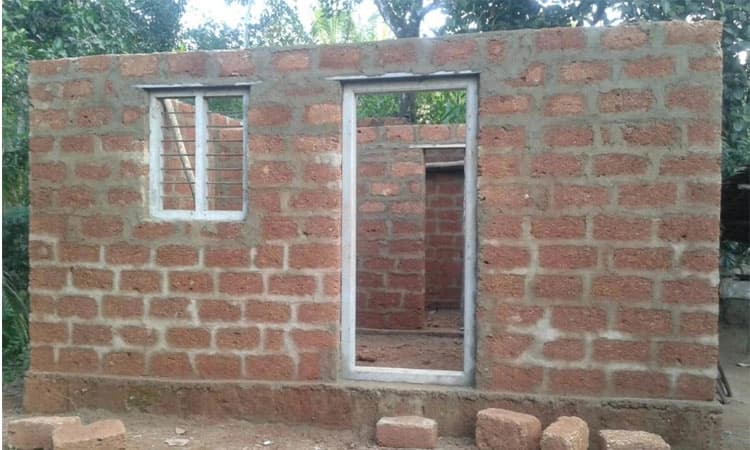 ನಿವೇಶನ ಇರುವ 4 ಸಾವಿರ ಮಂದಿಗೆ ಮನೆ ಕಟ್ಟಲು ಅಡ್ಡಿ