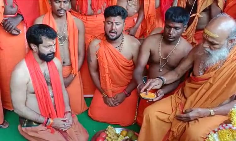 ದತ್ತಜಯಂತಿಗೆ ಚಾಲನೆ: ಶಾಸಕ ಸಿ.ಟಿ.ರವಿ ಸೇರಿ ಹಲವರಿಂದ ಮಾಲಾಧಾರಣೆ