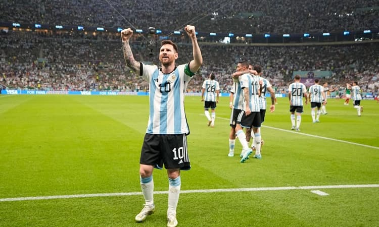 ಅರ್ಜೆಂಟೀನದ ನಾಕೌಟ್‌ ಕನಸು ಜೀವಂತ; ಅದ್ಭುತ ಗೋಲು ಬಾರಿಸಿದ ಮೆಸ್ಸಿ