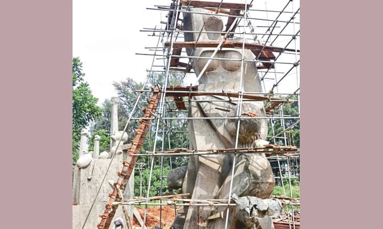 ತಾಯಿ-ಮಗುವಿನ ಶಿಲ್ಪ: ಕಾಮಗಾರಿಗೆ ಮತ್ತೆ ಚಾಲನೆ