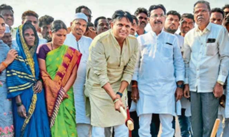 ಗಿವ್‌ ಆ್ಯಂಡ್‌ ಟೇಕ್‌ ಸರ್ಕಾರ: ಶಾಸಕ ಡಾ|ಅಜಯಸಿಂಗ್‌ ಆರೋಪ