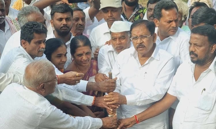 11 ಕೋಟಿ 11 ಲಕ್ಷ ಕಾಮಗಾರಿಗೆ ಮಾಜಿ ಡಿಸಿಎಂ ಚಾಲನೆ