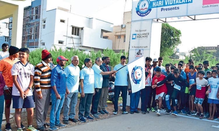 ಕ್ರೀಡೆಯಿಂದ ಉತ್ತಮ ಬದುಕು ರೂಪಿಸಿಕೊಳ್ಳಬಹುದು