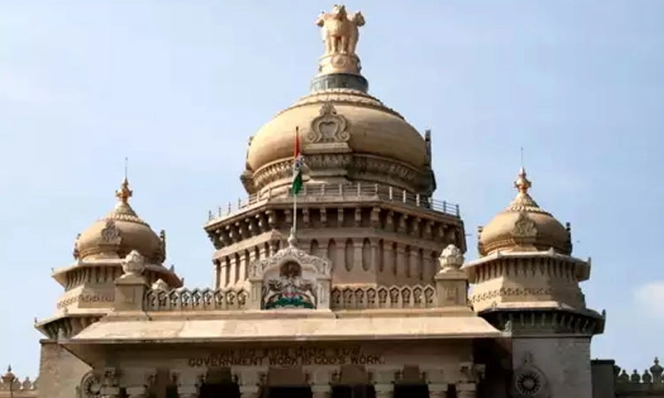ಗ್ರಾಮಗಳು ಕೈಬಿಟ್ಟು ಹೋಗುವ ಮುನ್ನ ಕಣ್ತೆರೆಯಿರಿ