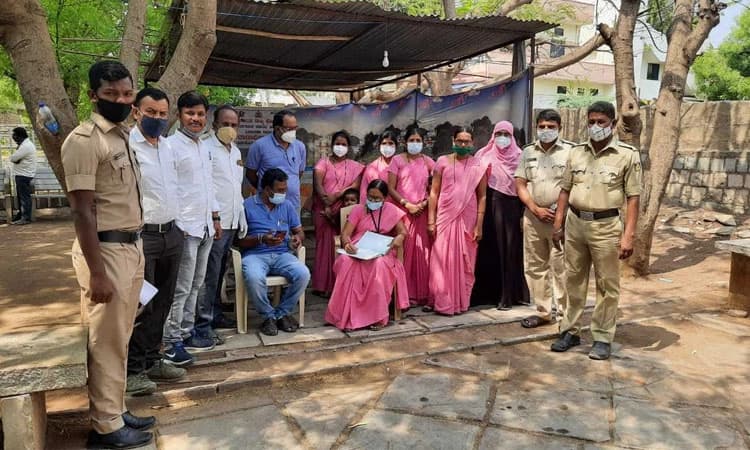 ವೀಕೆಂಡ್‌ ಕರ್ಫ್ಯೂಗೆ ತಾಳಿಕೋಟೆ ಜನರ ಸಾಥ್‌