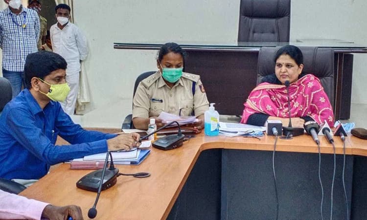 ಜವಾಬ್ದಾರಿ ಅರಿತು ಜನ ಸಹಕಾರ ನೀಡಿ