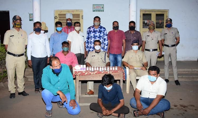 ಅಕ್ರಮವಾಗಿ ರೆಮ್ ಡಿಸಿವಿಯರ್ ಇಂಜೆಕ್ಷನ್‌ ಮಾರಾಟ : ಸ್ಟಾಫ್ ನರ್ಸ್ ಸೇರಿ ಮೂವರ ಬಂಧನ