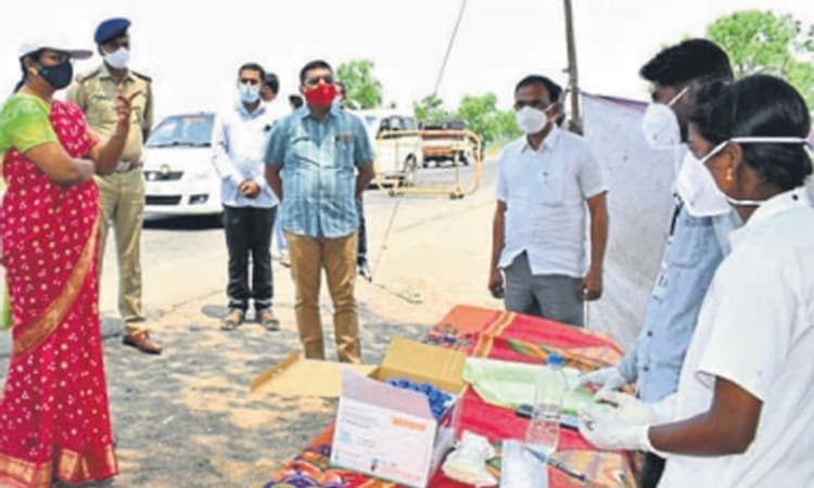 ಚೆಕ್‌ಪೋಸ್ಟ್‌, ಕೋವಿಡ್‌ ಕೇರ್‌ಗೆ ಜಿಲ್ಲಾಧಿಕಾರಿ ದಿಢೀರ್‌ ಭೇಟಿ