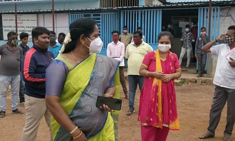 ಸಾರಿಗೆ ಕಚೇರಿಯಲ್ಲಿ ನಿಯಮ ಪಾಲಿಸಿಲ್ಲ